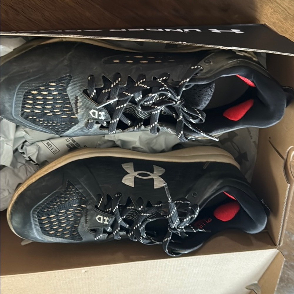 Underarmour cleats